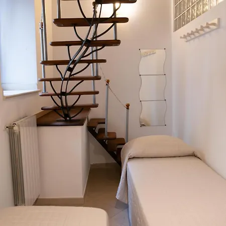 Old Town With Sea View Private Rooftop *